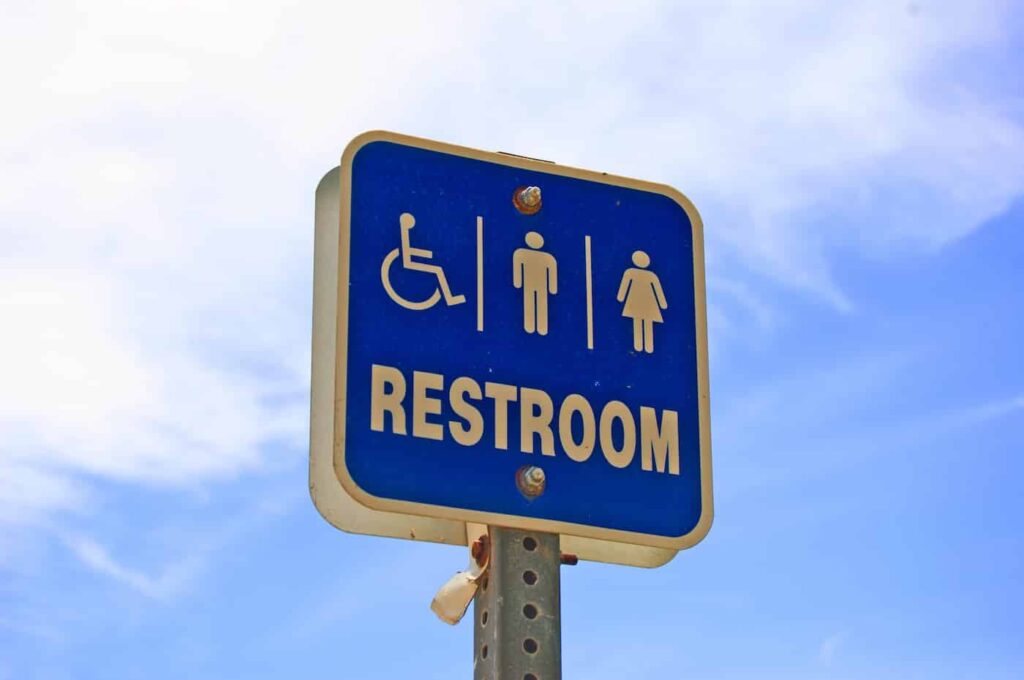 現地の設備とトイレ情報